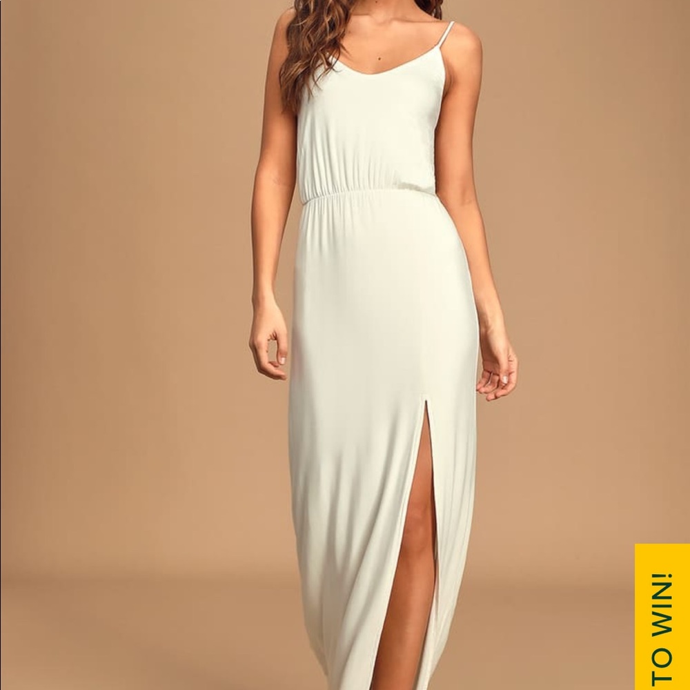 Lulu’s white maxi dress size Medium